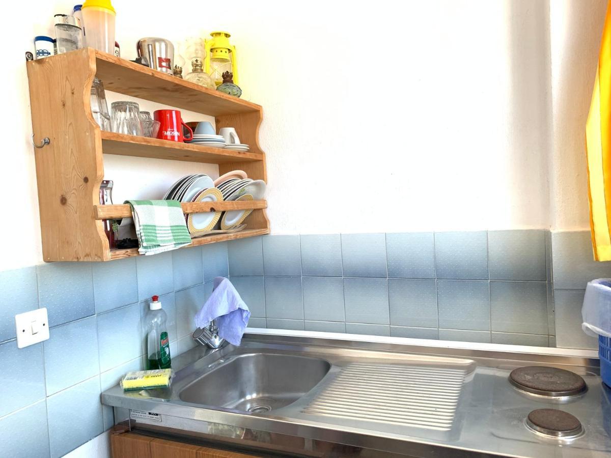 Prombona Petrino Spiti Studios Piso Livadi Eksteriør billede