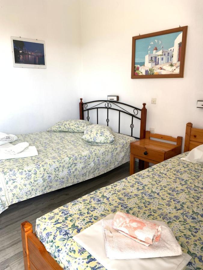 Prombona Petrino Spiti Studios Piso Livadi Eksteriør billede